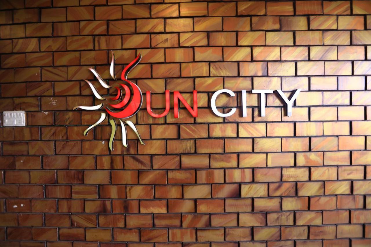The Suncity Bhubaneswar Bagian luar foto